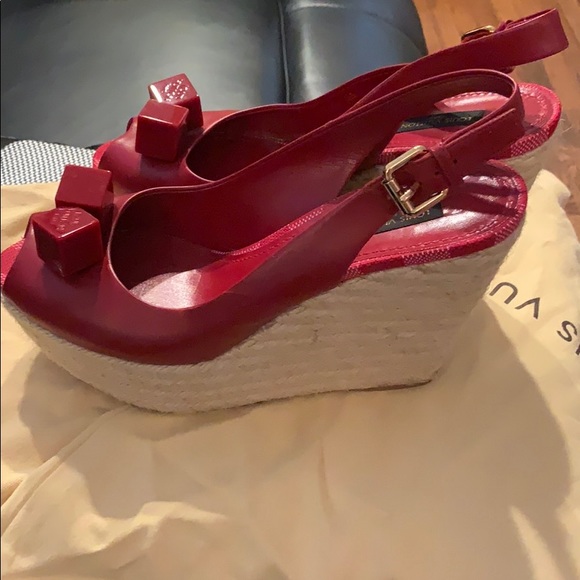 Louis Vuitton sling back wedges - Picture 7 of 10